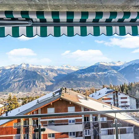 A - Avec Magnifique Vue Sur La Vallee